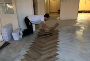 PVC en Laminaat - legservice van PVC en laminaatvloeren zoom